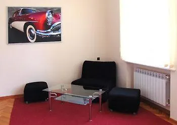 Privat bolig B Movie Guest