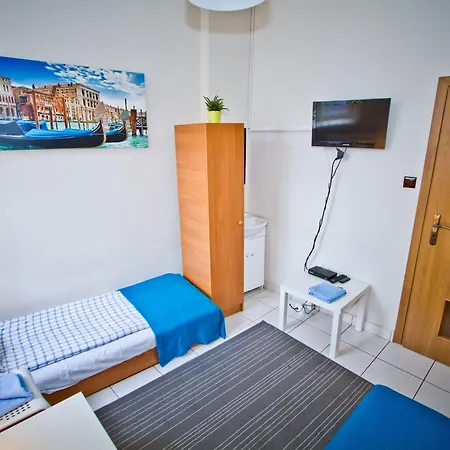 B Movie Guest Homestay Krakow